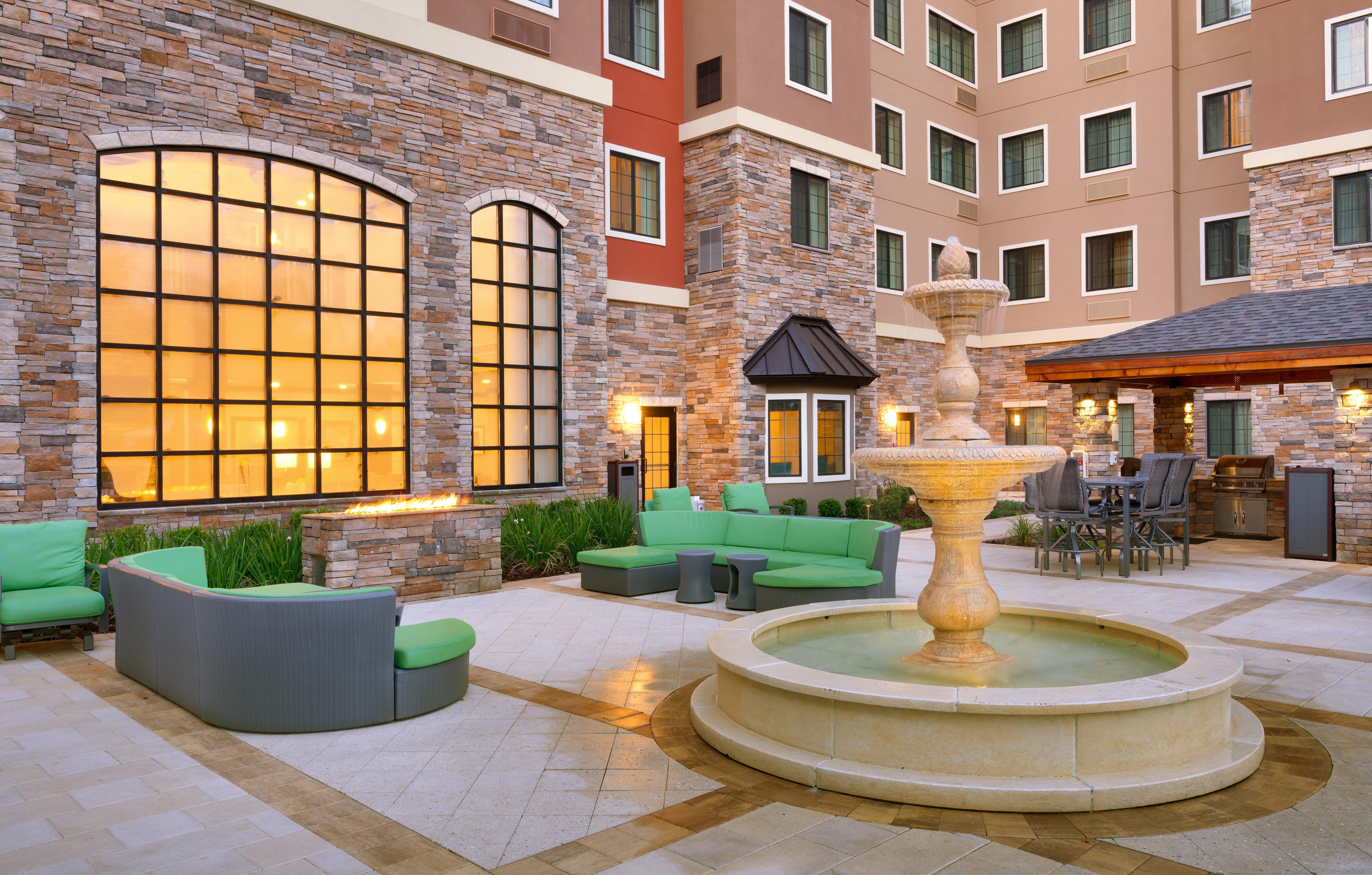 Staybridge Suites - Gainesville I-75, an IHG Hotel Extérieur photo
